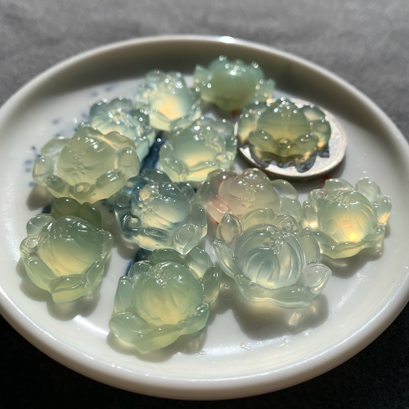 天然岫玉莲花吊坠莲子挂件小吊饰