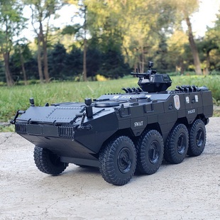 仿真八轮步兵装甲车军事运输步战车08式特种警车声光回力玩具摆件