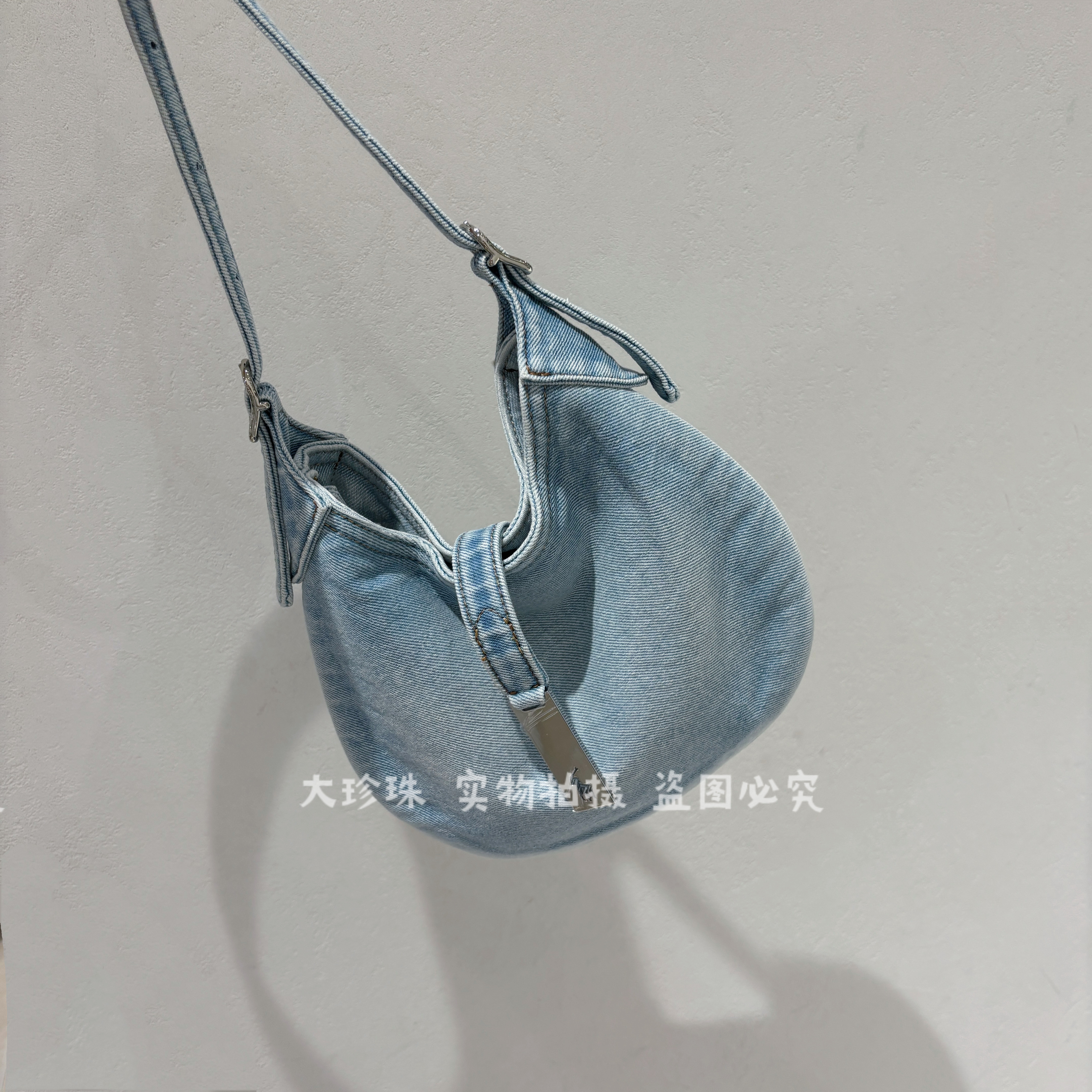 经典复古单宁水洗牛仔布包手拎包腋下包斜挎包2026新款轻便月牙包