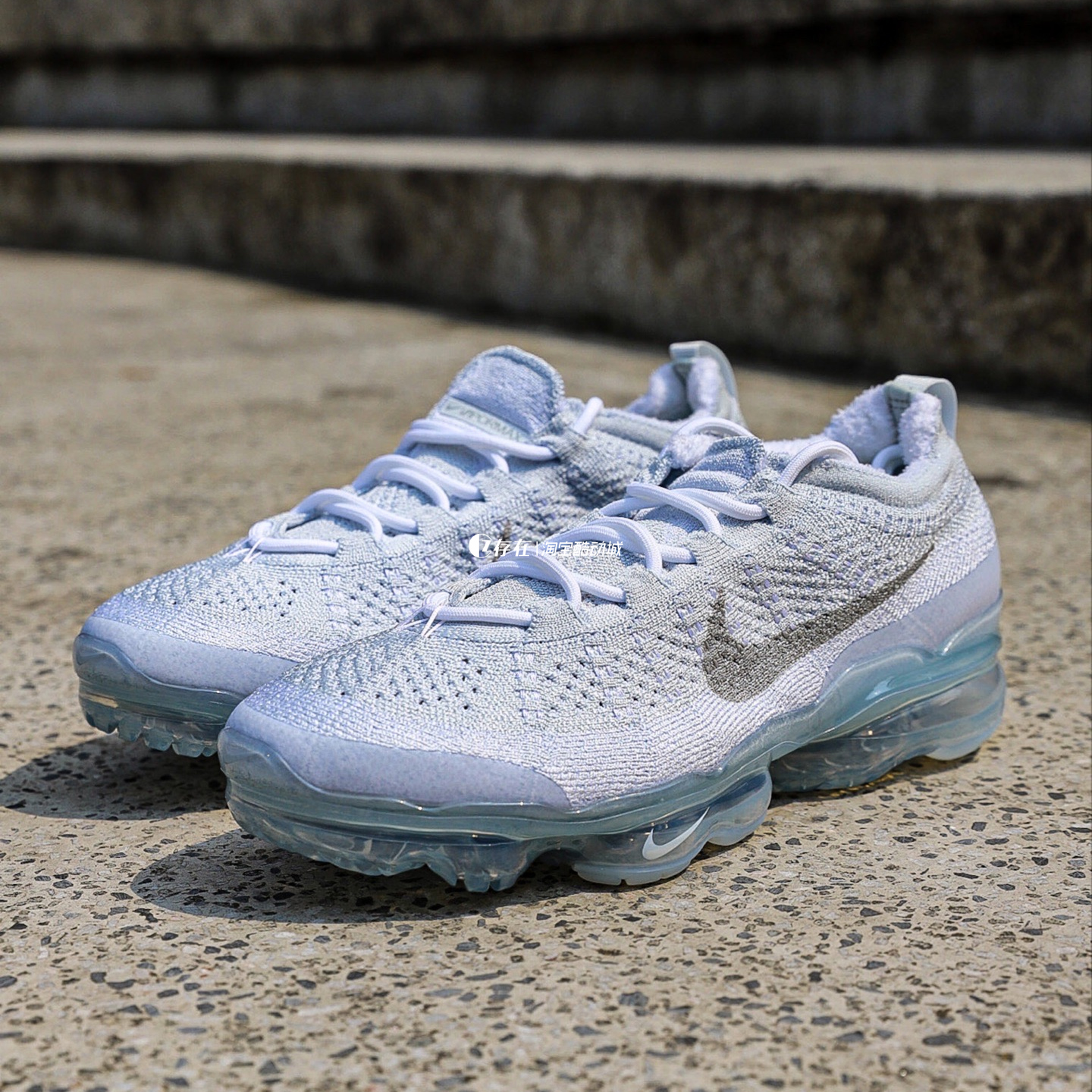 男子减震透气休闲通勤跑步鞋