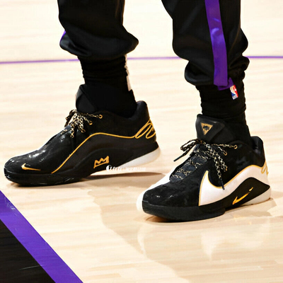 詹姆斯低帮实战减震运动篮球鞋