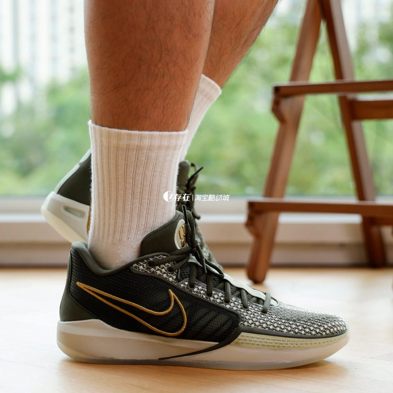 Nike/耐克透气低帮运动篮球鞋