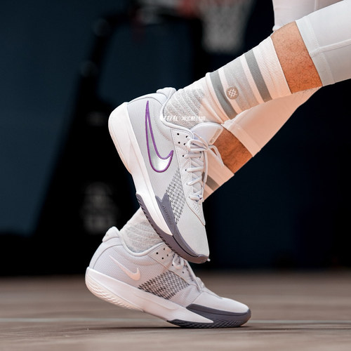 Nike/耐克低帮休闲运动篮球鞋