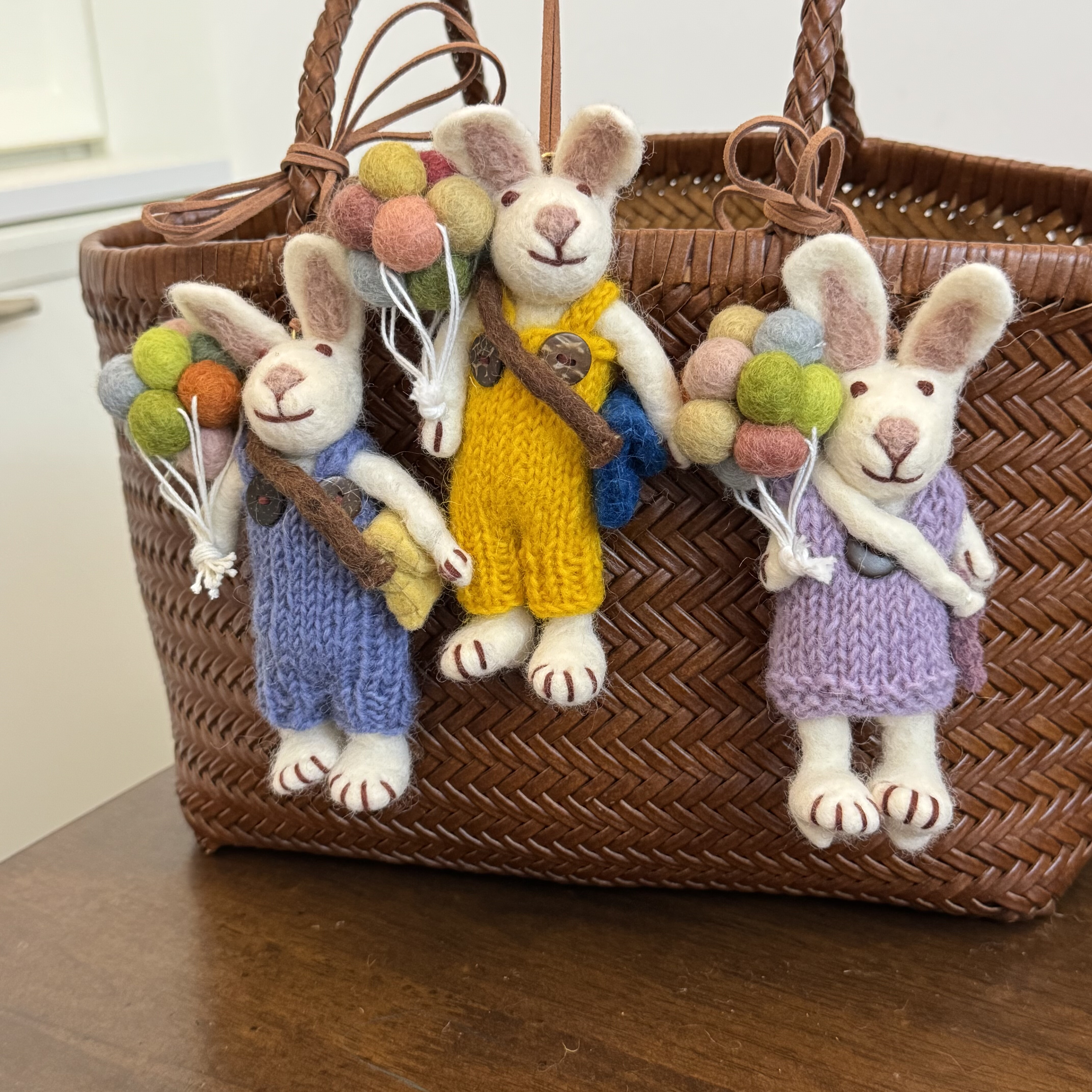 尼泊尔手工羊毛毡气球兔子车挂韩挂饰装饰钥匙扣包挂可爱呆萌玩偶,服饰配件/皮带/帽子/围巾,包挂件,淘宝优惠券,粉丝福利购,淘宝优惠卷