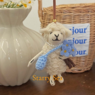 尼泊尔手工羊毛毡挂件可爱动物小羊挂件钥匙扣包包挂饰