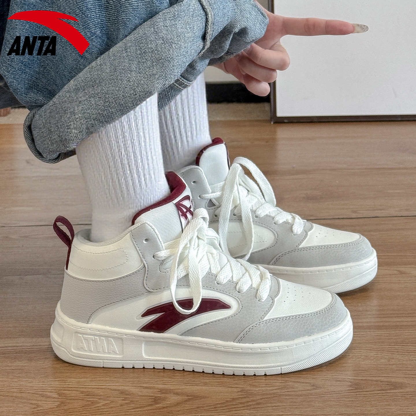 安踏高帮板鞋女休闲学生