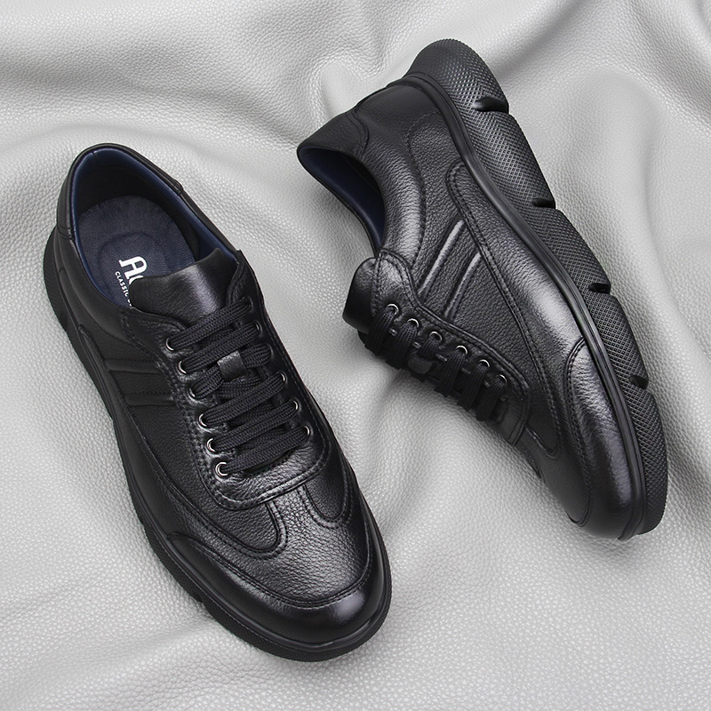 软面皮轻质室外男士运动休闲鞋