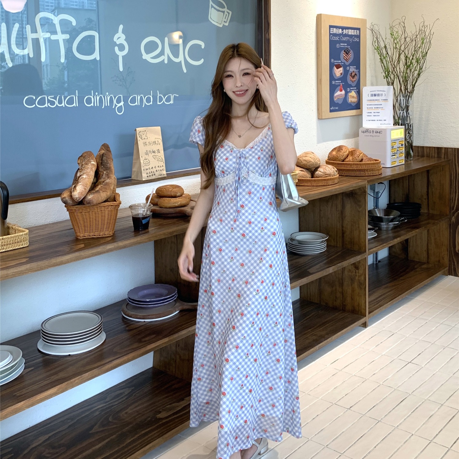 ~蕾丝复古泡泡袖网纱格子连衣裙修身显瘦长裙子