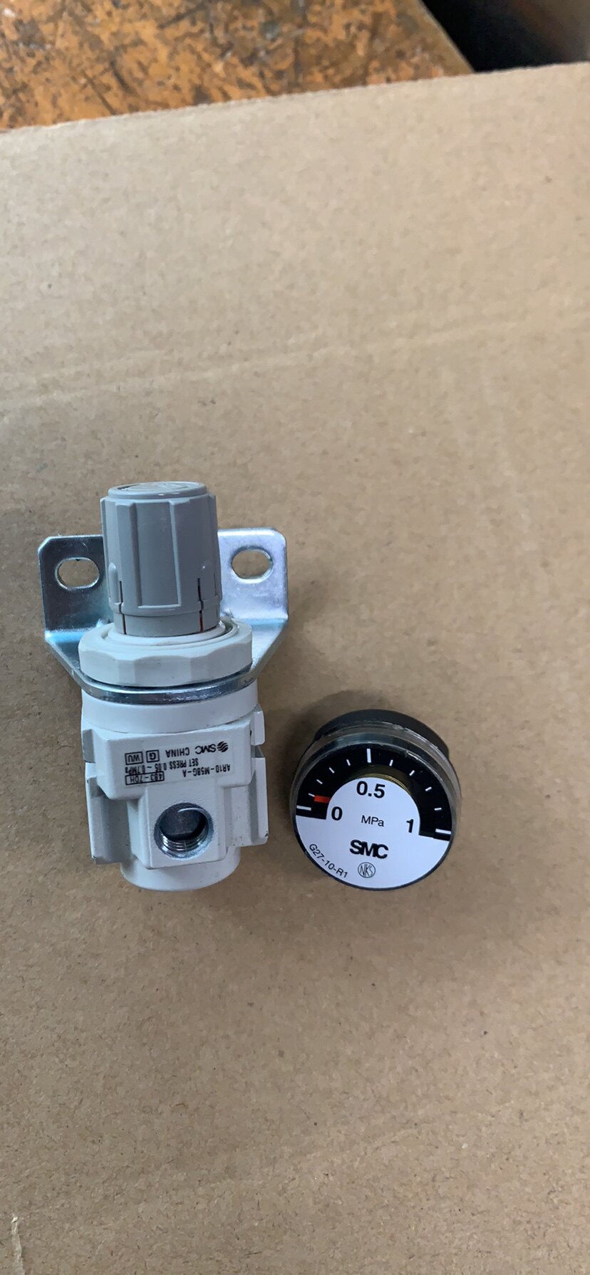 SMC AR10-M5BG-A 调压阀 小型 正品原装 9成新