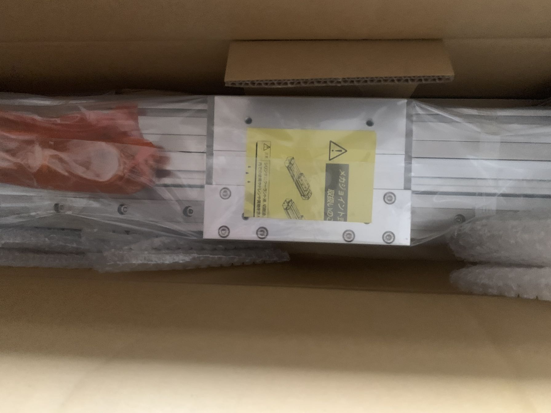 全新 SMC MY1H40G-550L-M9NL 无杆气缸 日本原装正品 假一罚十