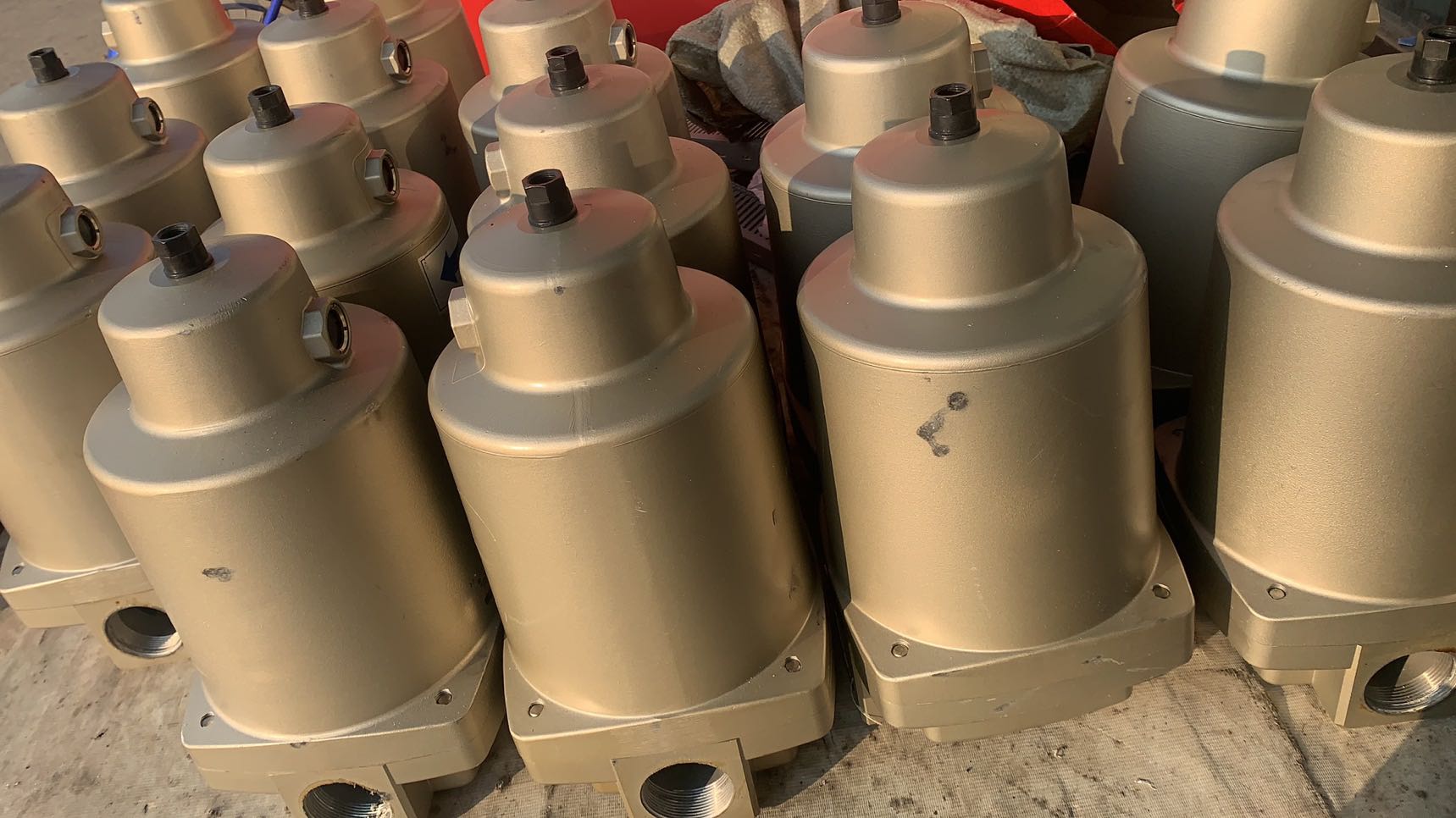 AM850-20D-R 高分子过滤器 带自动排水 2寸牙