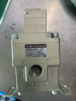 SMC VEX1330-03 气控阀 原装正品 95新