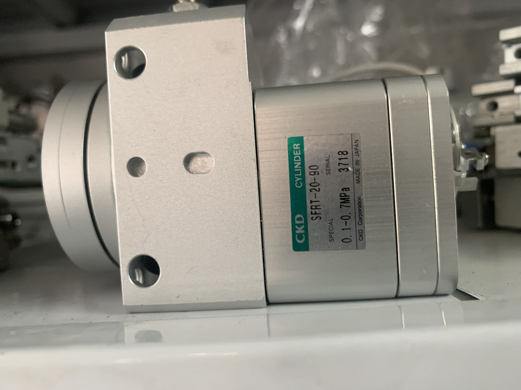 CKD SFR1-20-90 旋转气缸 原装正品