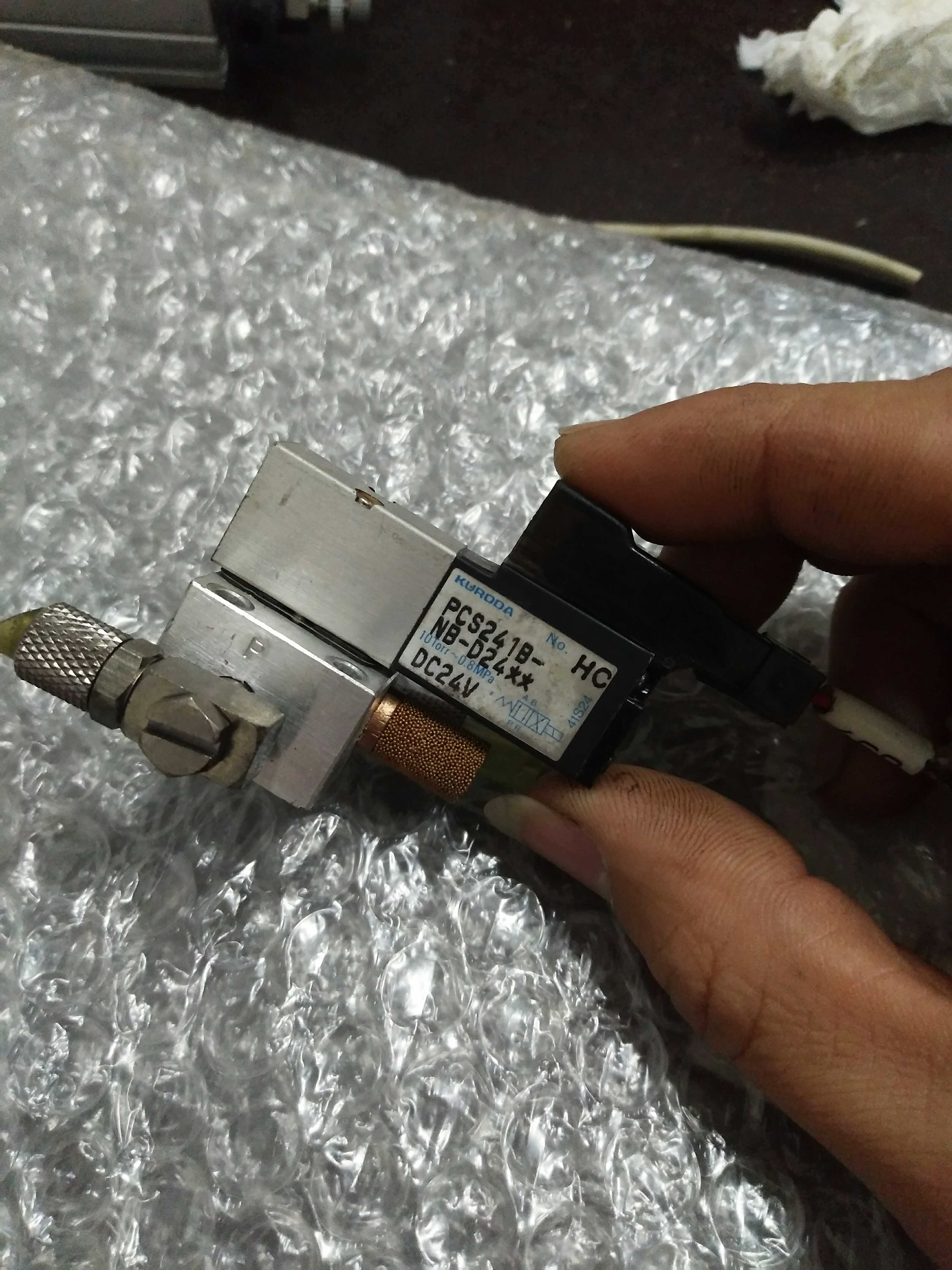 kuroda pcs241B-NB-D24 电磁阀 黑田精工 DC24V 原装拆机