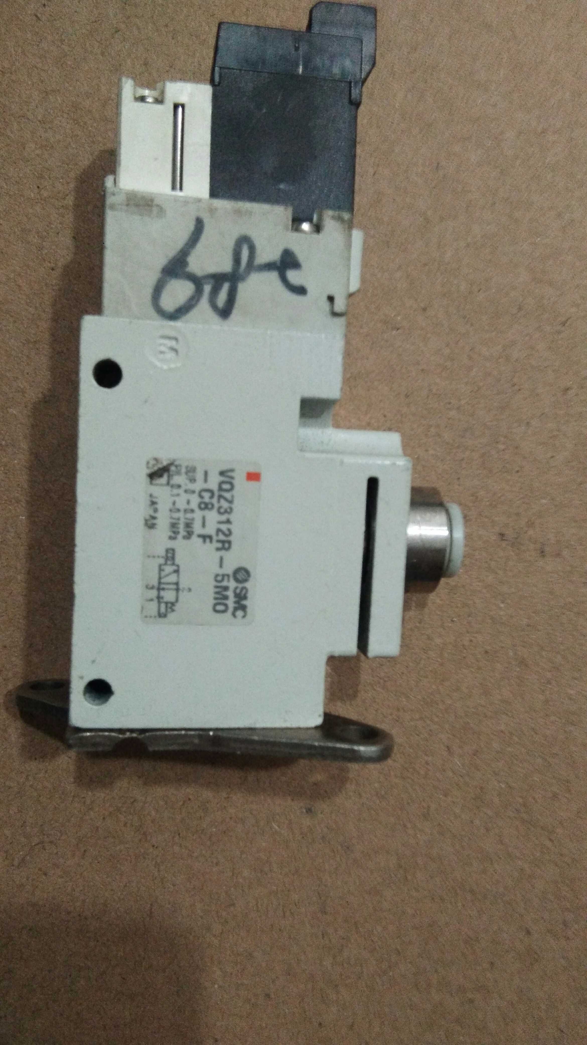 SMC VQZ312R -5MO-C8 电磁阀 原装进口拆机件 DC24V