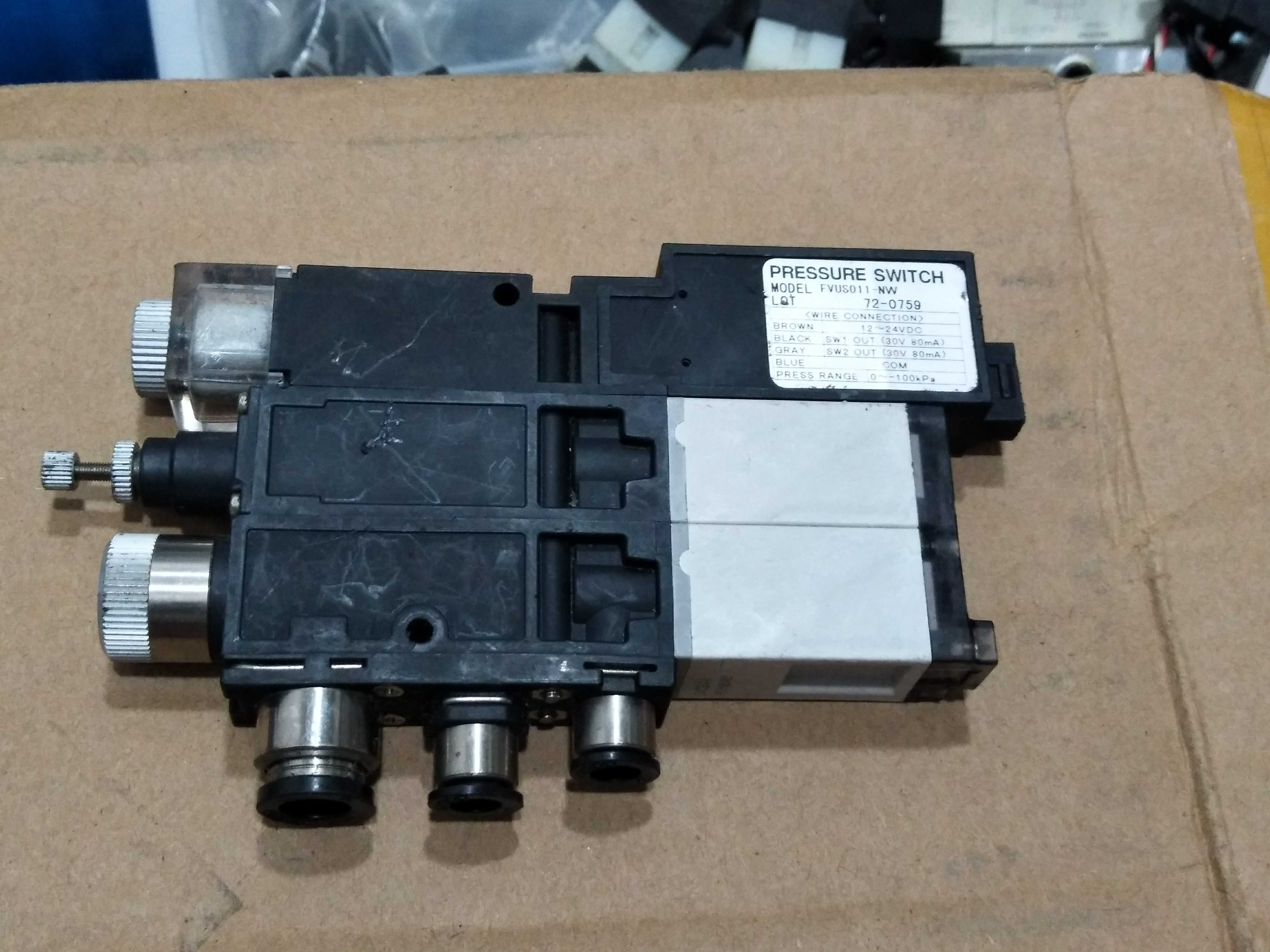 PISCO vkbh10W-E 真空发生器 FVUS11-NW 压力开关 数显 拆机