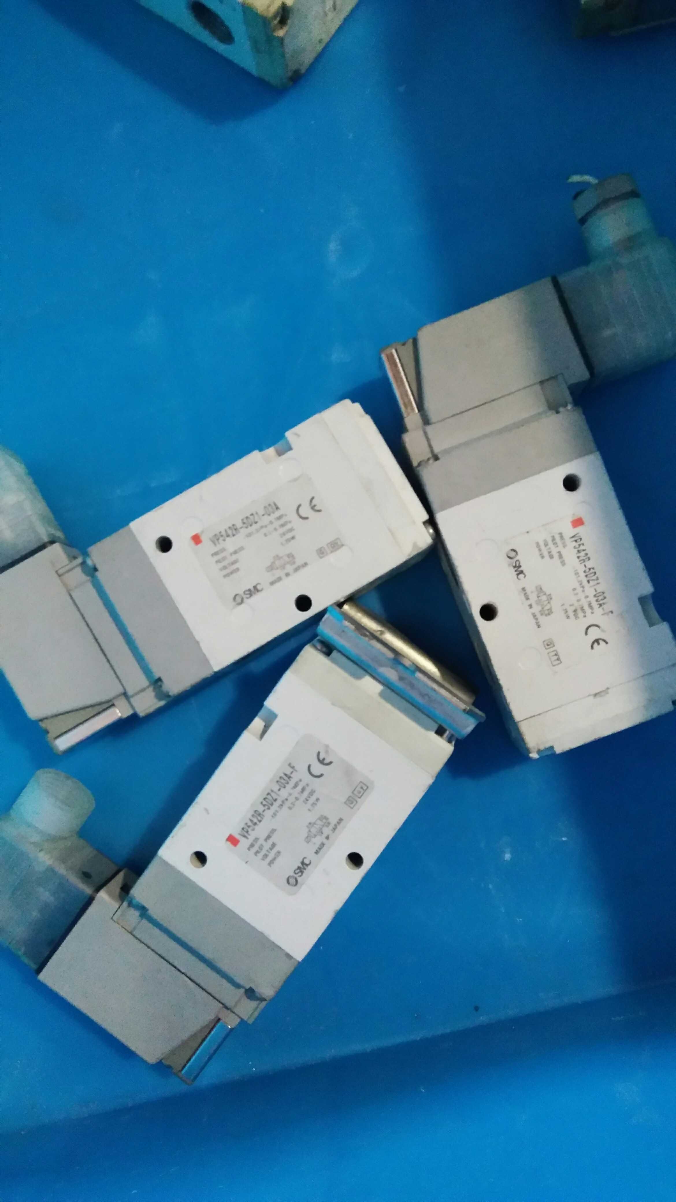 SMC VP542R-5DZ1-03A-F电磁阀 原装进口拆机件