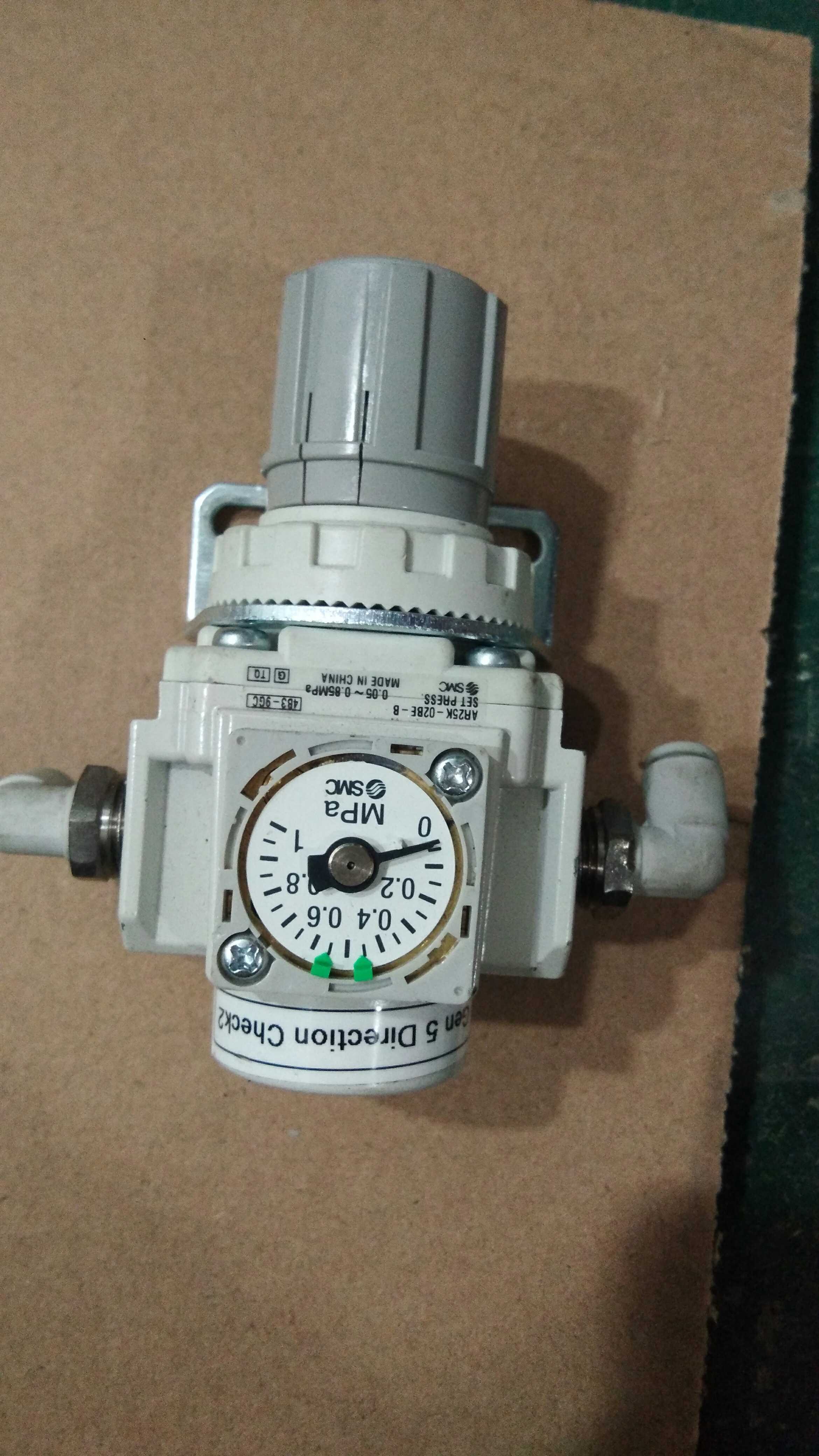 smc调压阀带支架进口拆机件