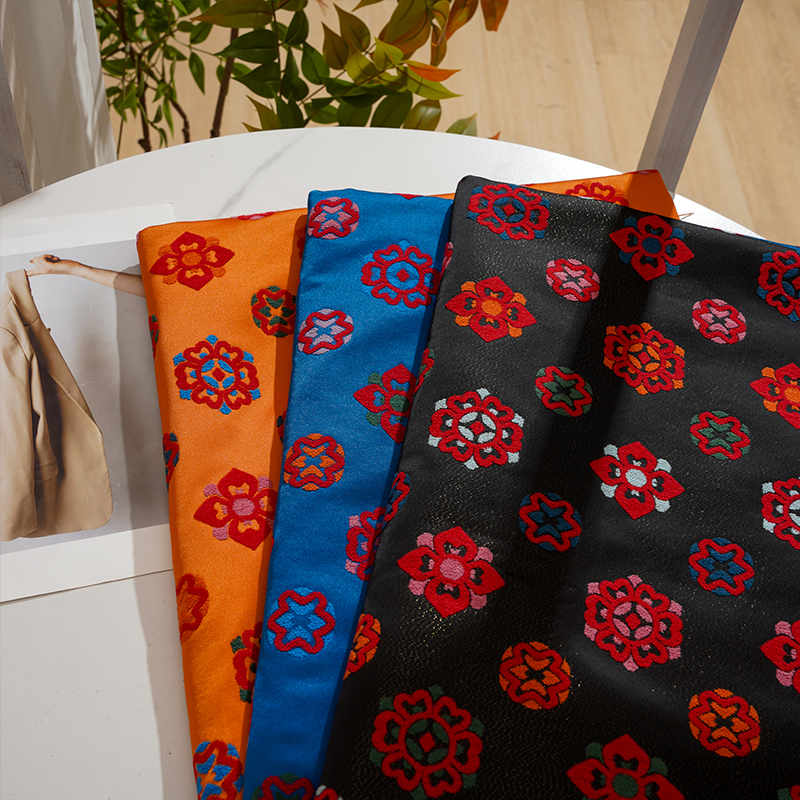 传统彩色宝相花仿漳绒缎布料