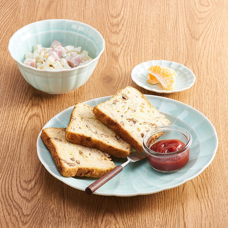 [可可屋]日本进口美浓烧绿青磁玉色陶瓷餐具碟椭圆盘菜盘饭碗汤碗