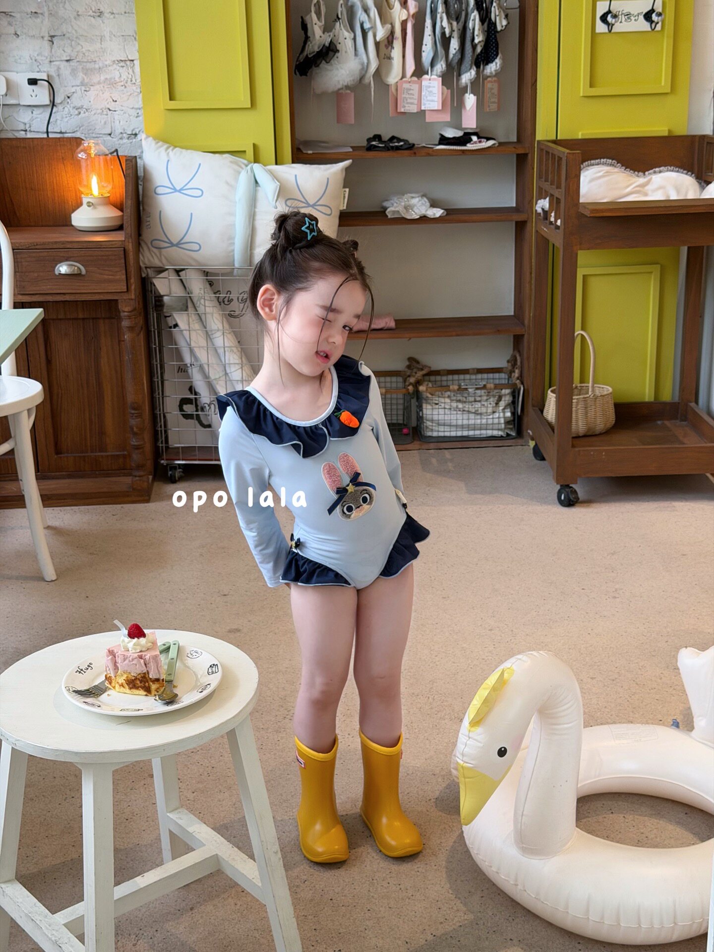 opolala正品90-130女童26年夏洋气韩版兔子警官长袖连体游泳衣