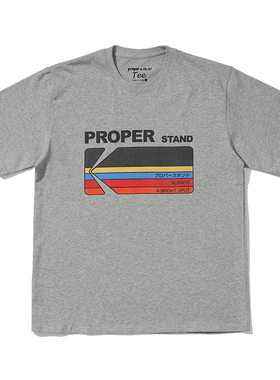PROPER定常 合作款印花图案短袖T恤（灰色）| triplemajor