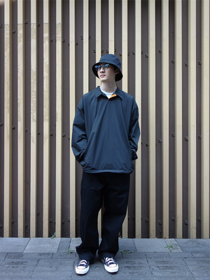 proper定常黑色直腿长裤