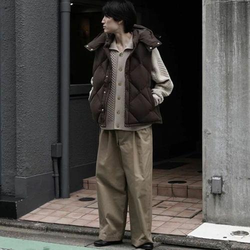 Universal Products 连帽羽绒马甲 | triplemajor