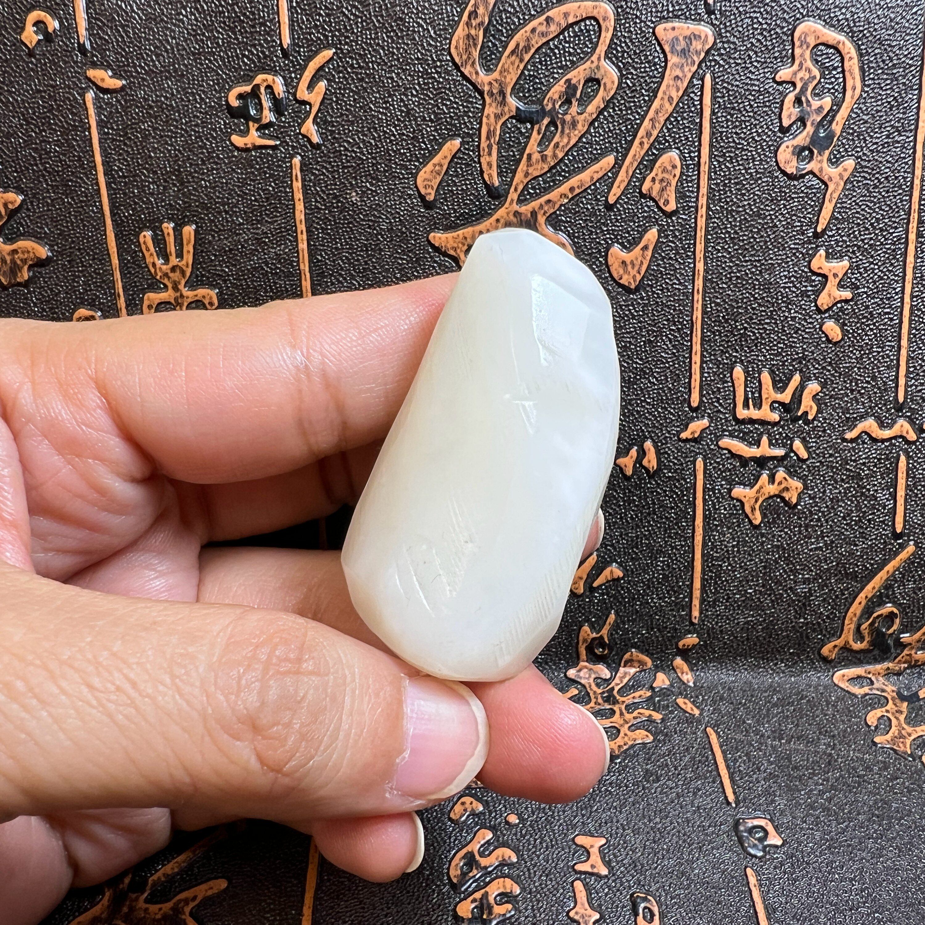 29g新疆和田玉白玉羊脂玉毛料原石吊坠胚子可雕刻把玩米达料原石
