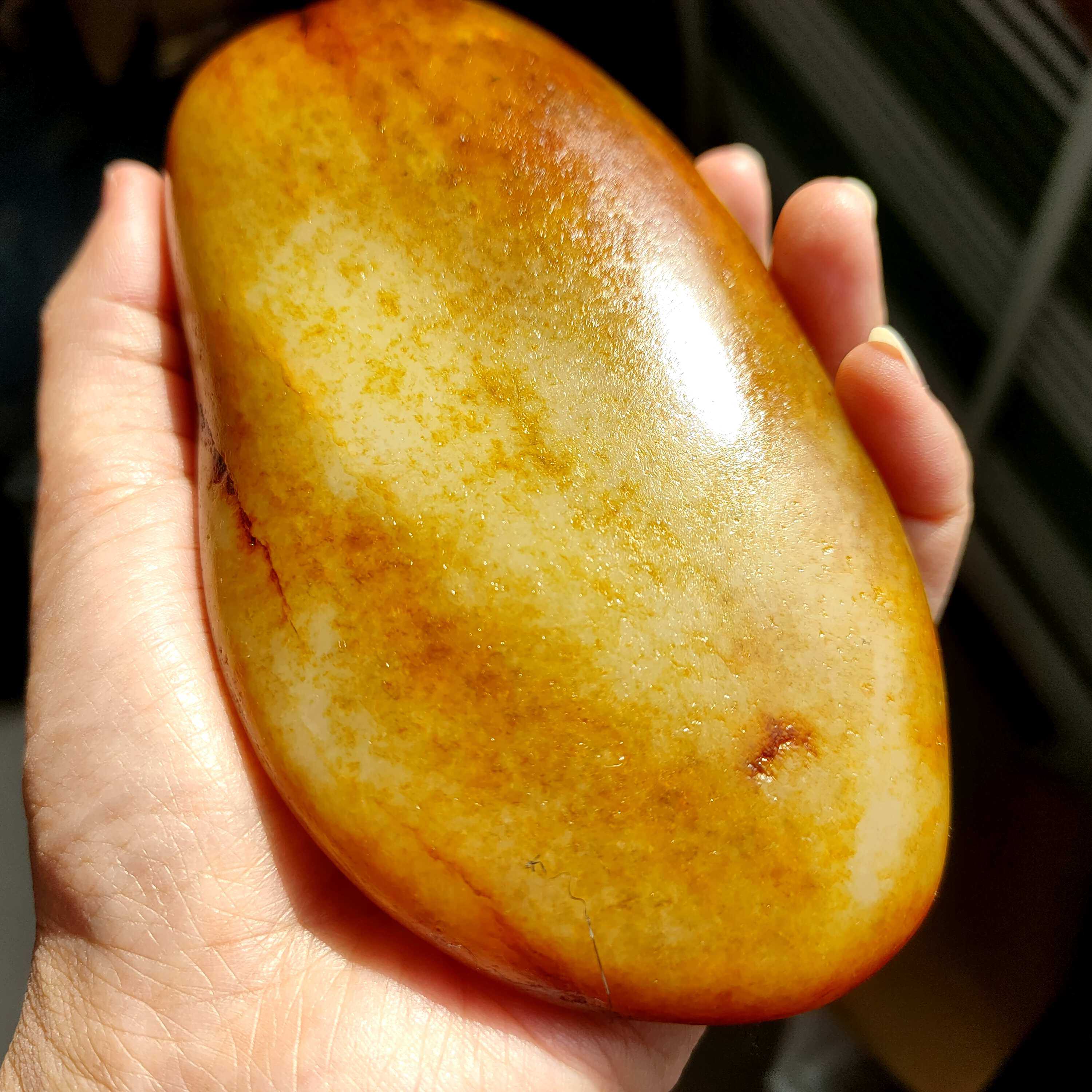 802g籽料原石 天然新疆和田玉籽料原石 真皮秋梨洒金皮把件随形