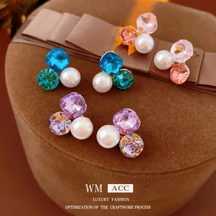 银针镶钻三角形珍珠耳钉轻奢宫廷风小众耳环百搭高级感时尚耳饰女