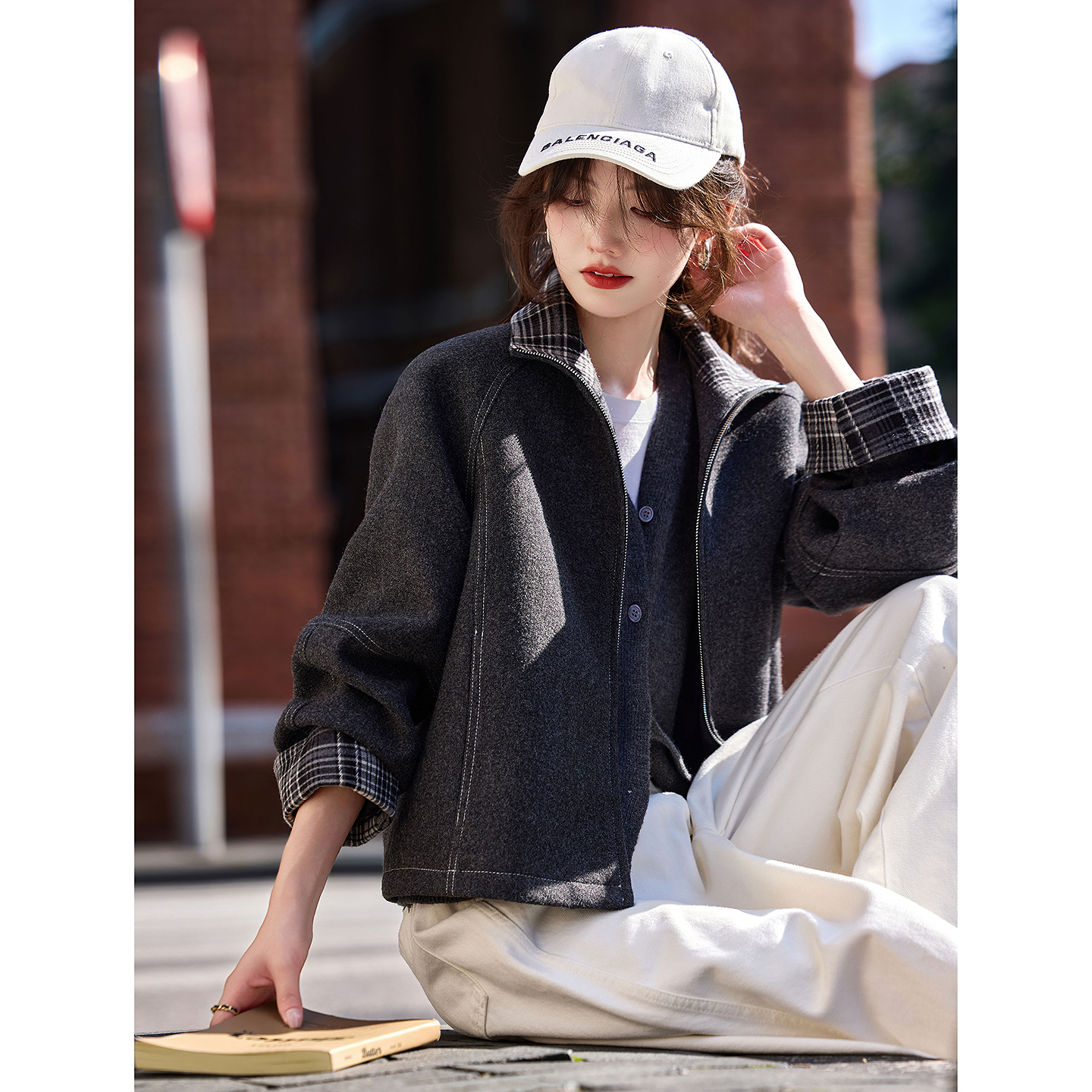 2025年冬季新款格纹拼接翻领毛呢外套上衣女装SXN25003