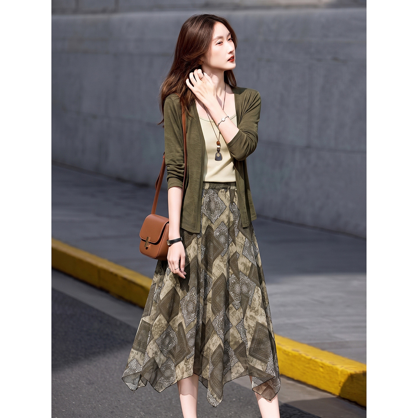 2026秋季女士开衫吊带半裙三件套