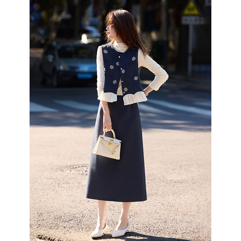 复古刺绣花边马甲半裙套装2025年秋季新款女装两件套SXTZM25078