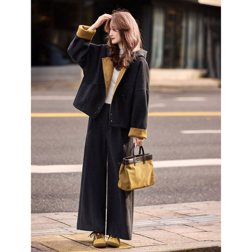 苏醒的乐园加棉撞色连帽呢子外套