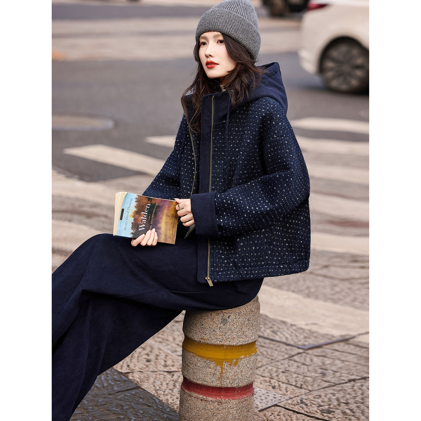 苏醒的乐园加厚连帽羽绒服外套长裤套装2025年冬季新款女装两件套