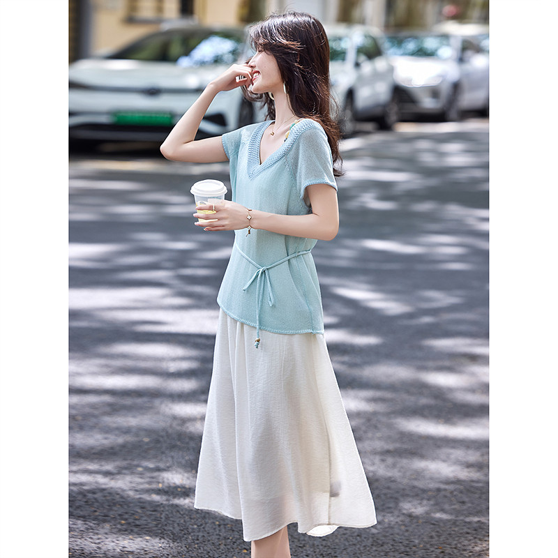 时尚气质套装2025年夏季新款女温柔淑女优雅针织罩衫吊带裙两件套