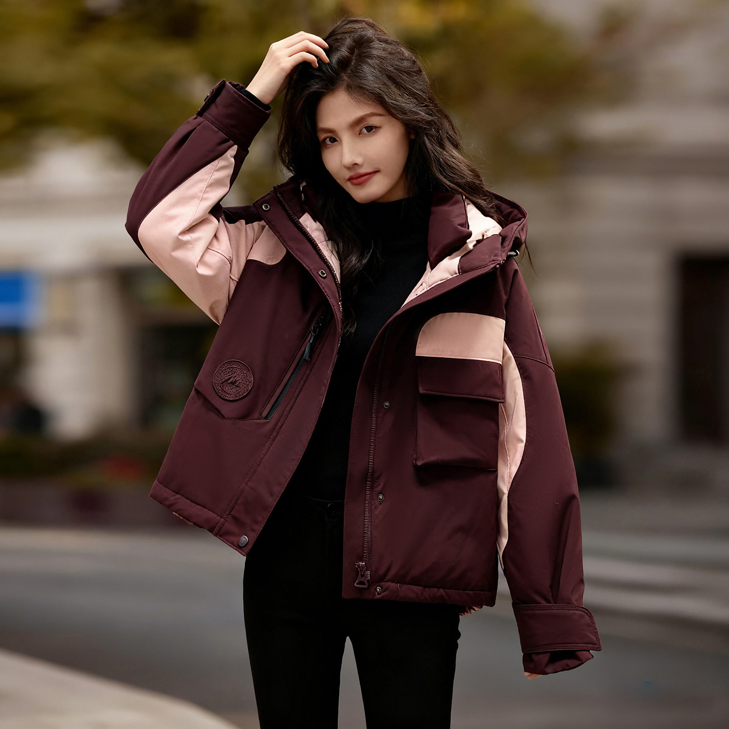 苏醒的乐园撞色连帽短款羽绒服女