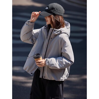 休闲工装风抽绳连帽棉服