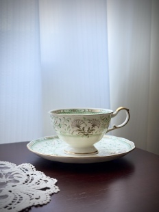 日本NARUMI鸣海淡绿蒲公英纹骨瓷高足咖啡杯红茶杯·日本直采