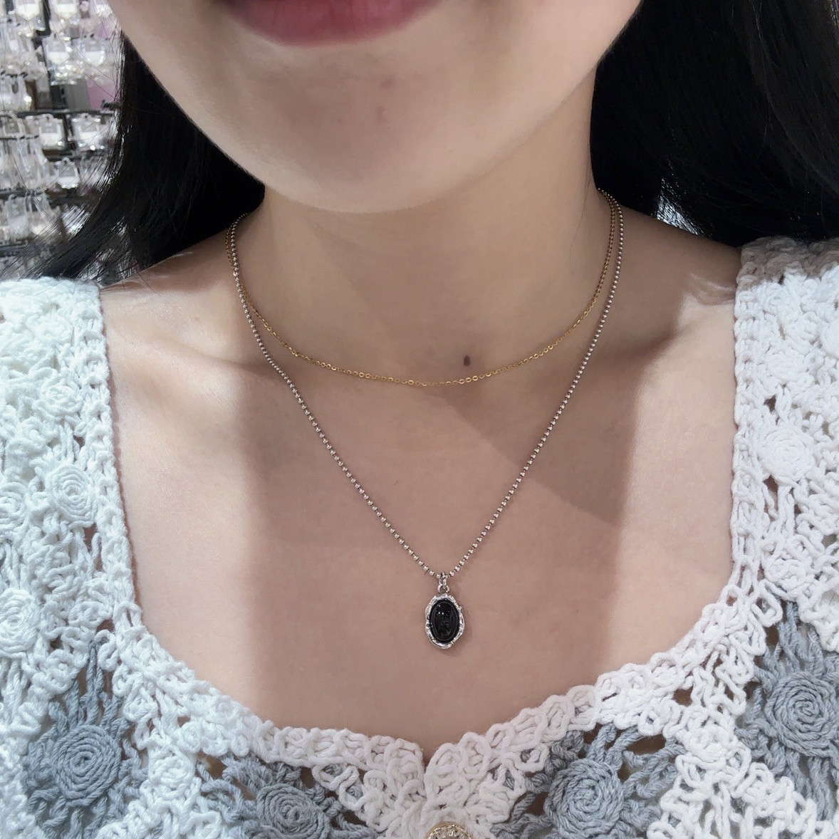 4101618韩国东大门hey通体纯银黑石吊坠项链