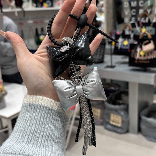 4122616韩国东大门makomaki蝴蝶结满钻绳子包包挂件包链