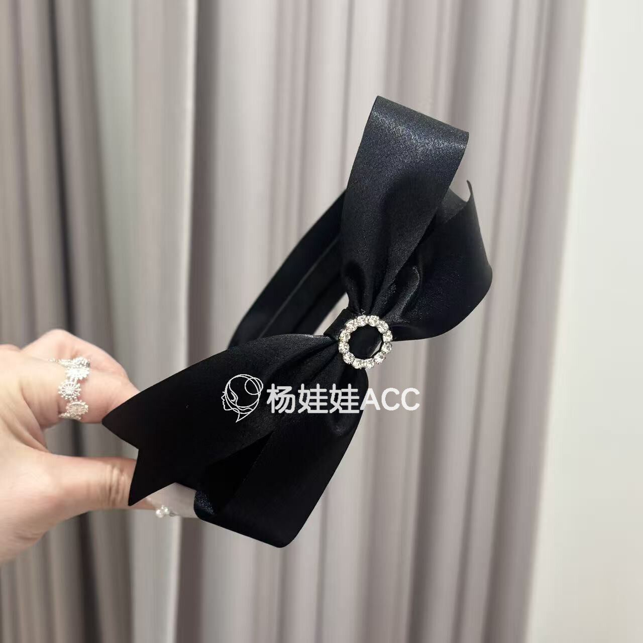 650638韩国东大门maylee新款高级感蝴蝶结缎面发箍