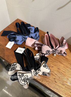 422934韩国东大门baket布艺花朵珍珠文艺气质香蕉夹竖夹发夹