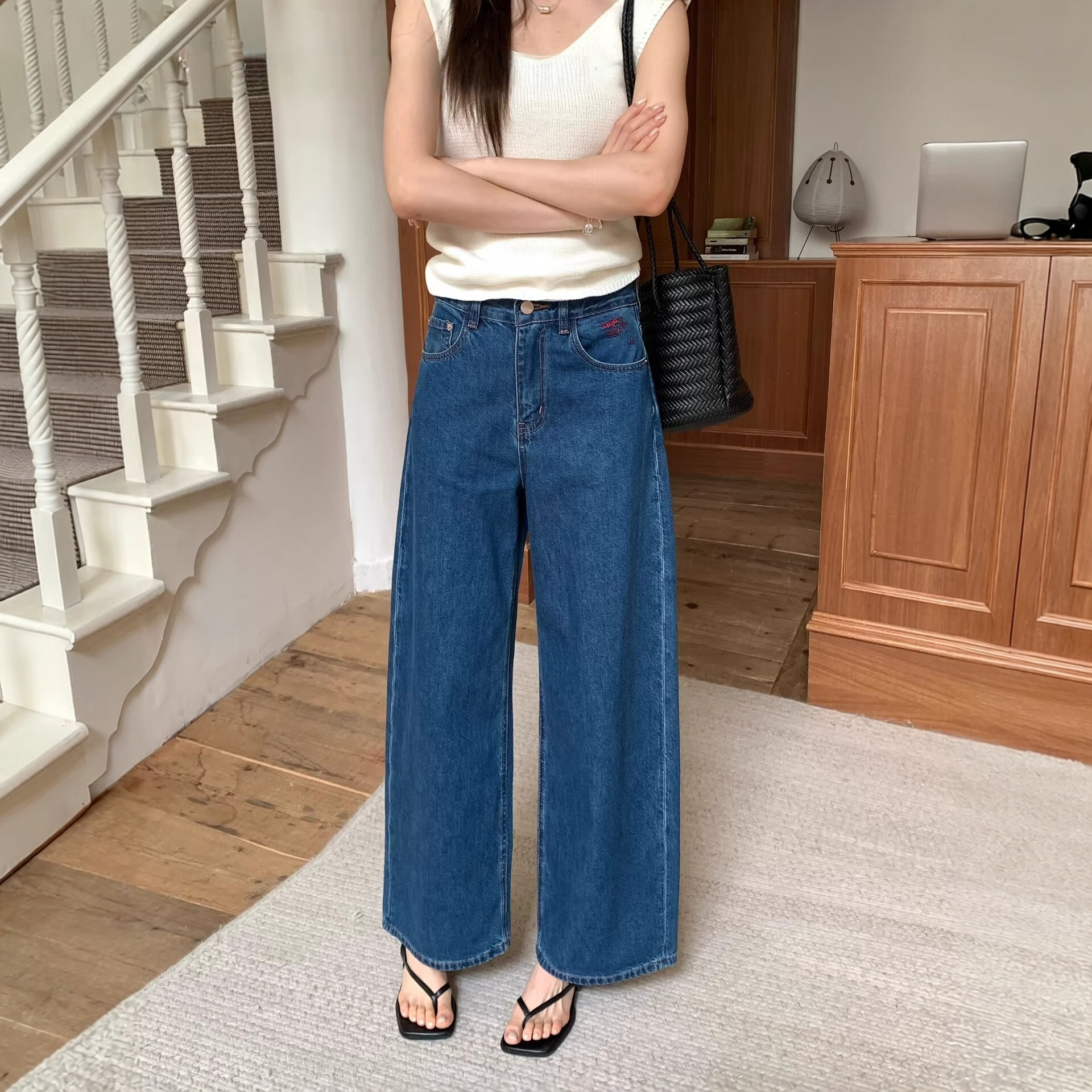 代嘉儿B9803直筒牛仔裤女2026夏季新款深蓝色高腰显瘦九分阔腿裤
