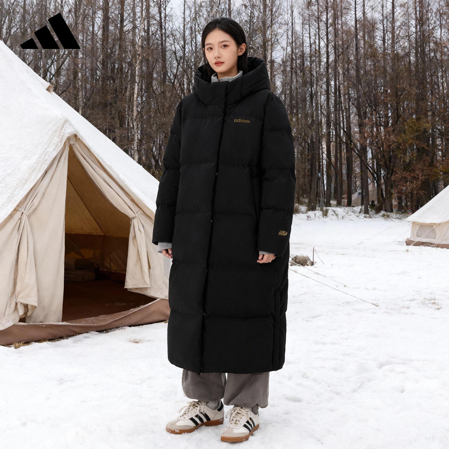 阿迪达斯长款羽绒服女款