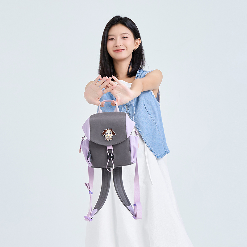 希伯莱迷你可爱小型双肩背包女轻便小号拼色多巴胺儿童女孩大学生