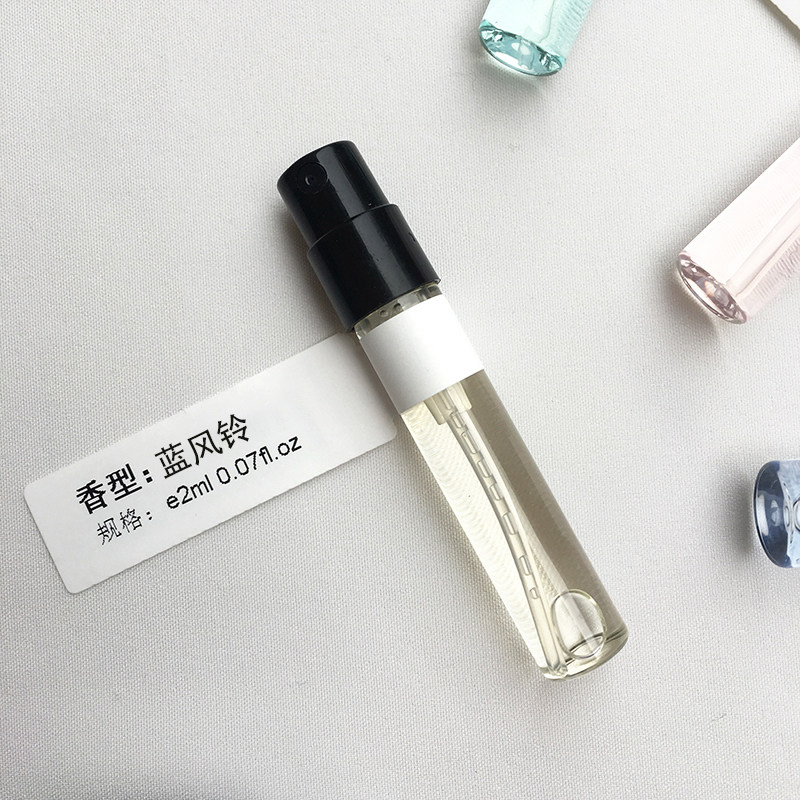含羞草与小豆蔻葡萄柚法国菩提花香水