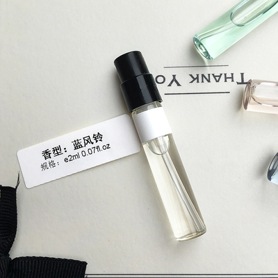 牡丹胭红鹿绒天使草黑莓与月桂叶