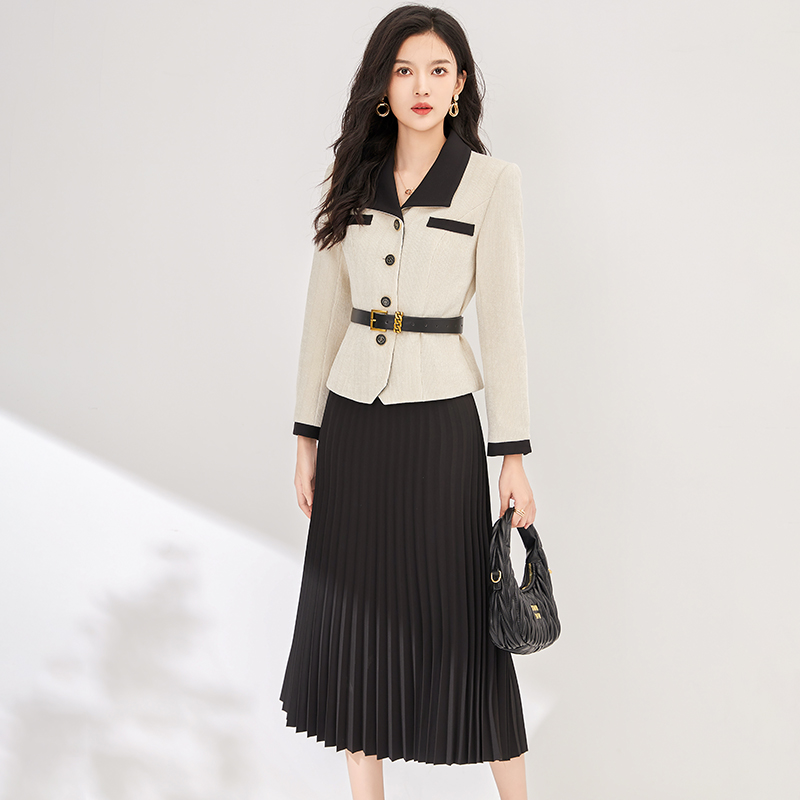 撞色雪尼尔外套+高腰百褶半身裙